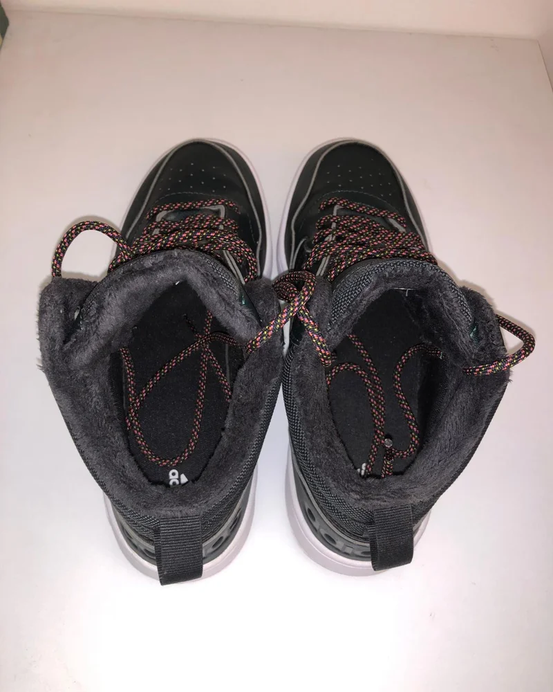 adidas Sneakers
