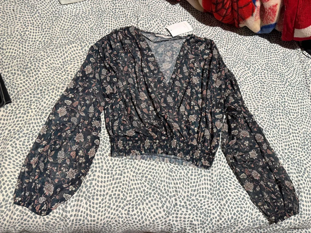 Pull & Bear Blouses