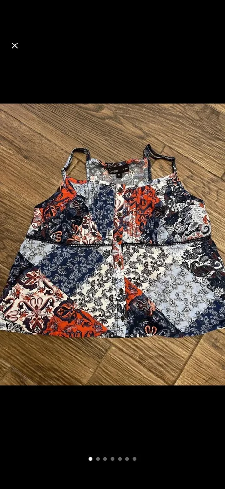Groggy by jbc Tank Tops