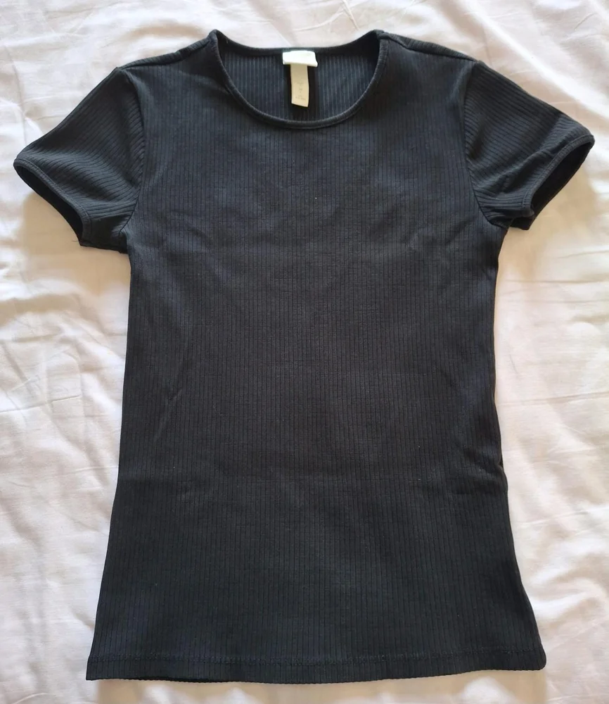 H&M T-shirts