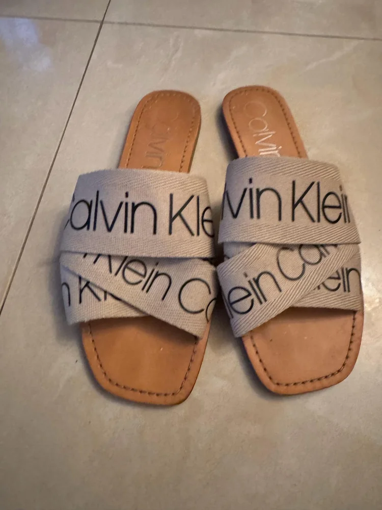Calvin Klein Flip-flops, size 37, photo 3