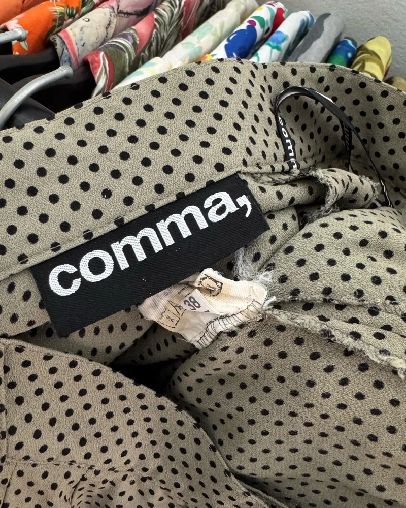 Comma Shorts, size M / 38 / 10, photo 3