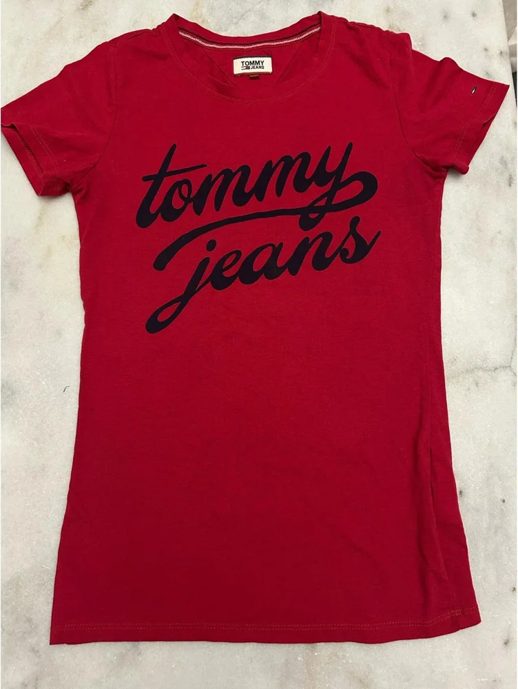 Tommy Hilfiger T-shirts