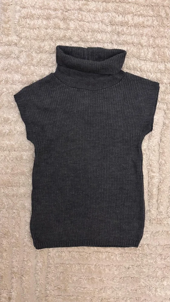Sweaters & Pullovers