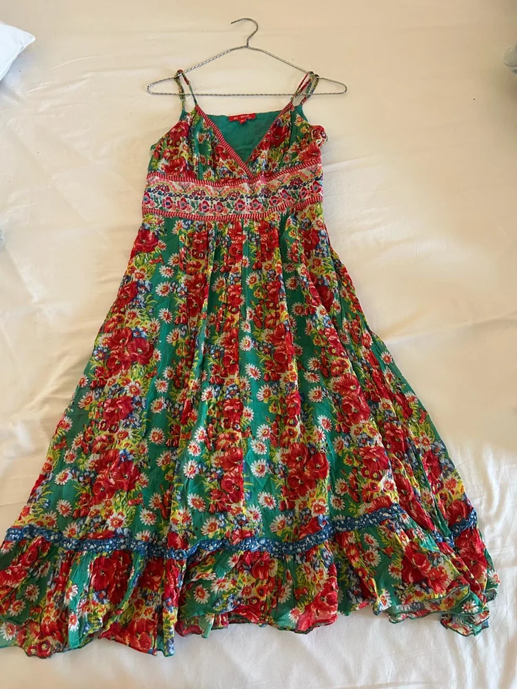 Midi Dresses