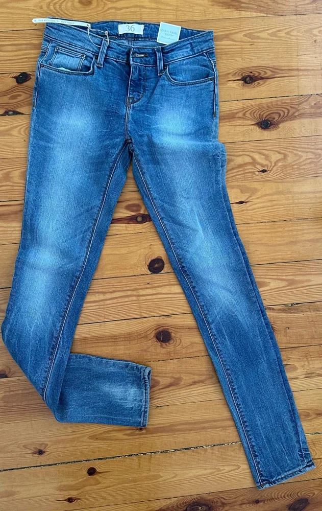 Zara Jeans