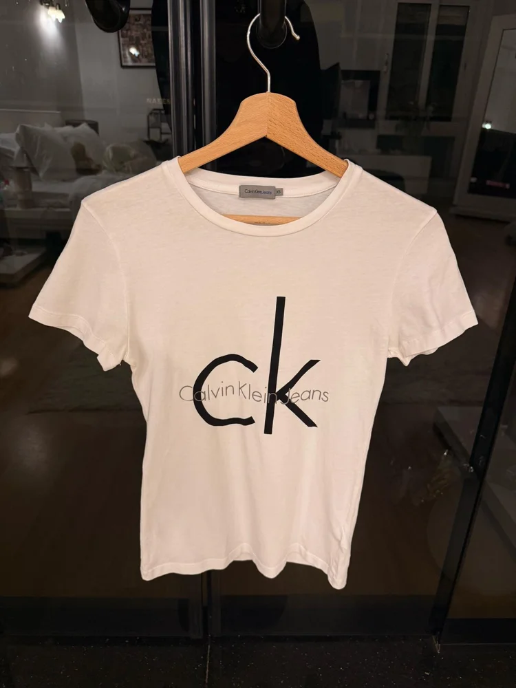 Calvin Klein T-shirts