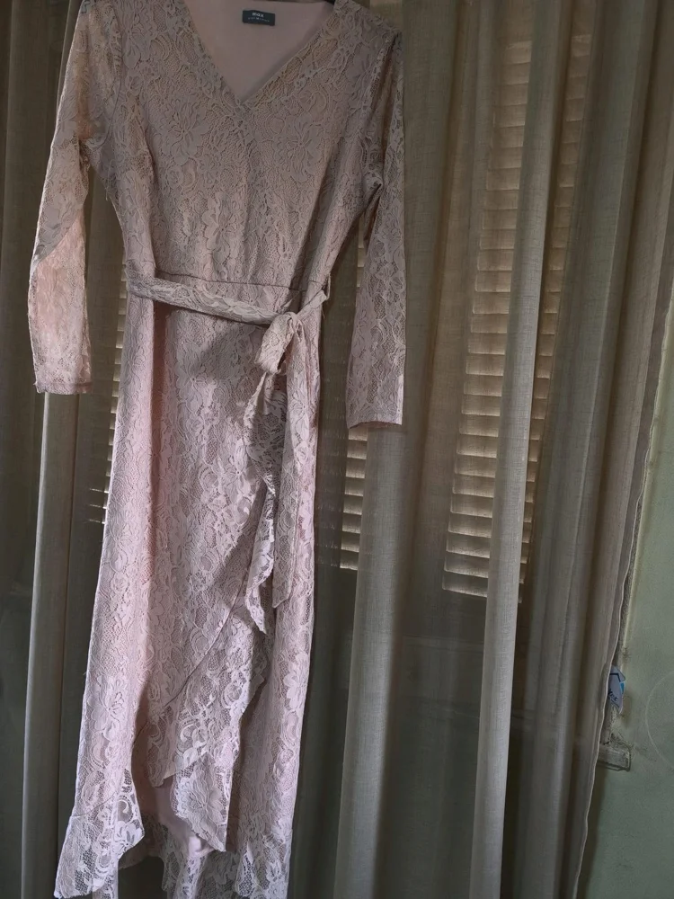 Max Party Dresses