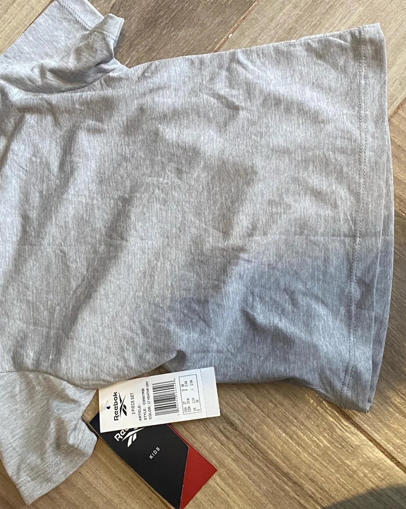 Reebok Tops, size 2y, photo 4