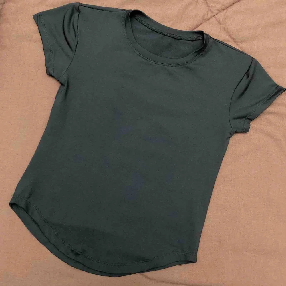 Local Crop Tops, size S / 36 / 8, photo 3