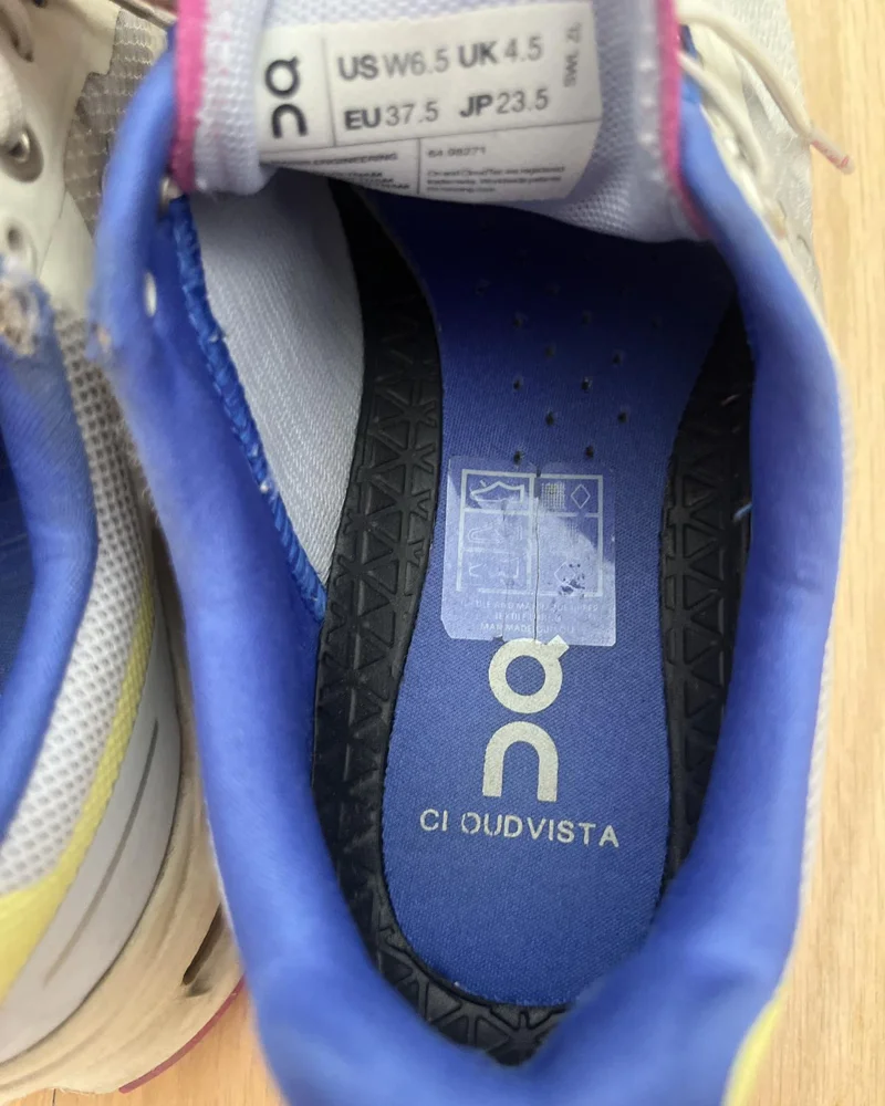 On Cloud Sneakers, size 37.5, photo 4