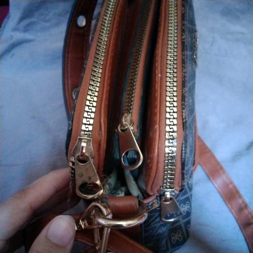 GUESS Cross-Body Bag, size Other, photo 3