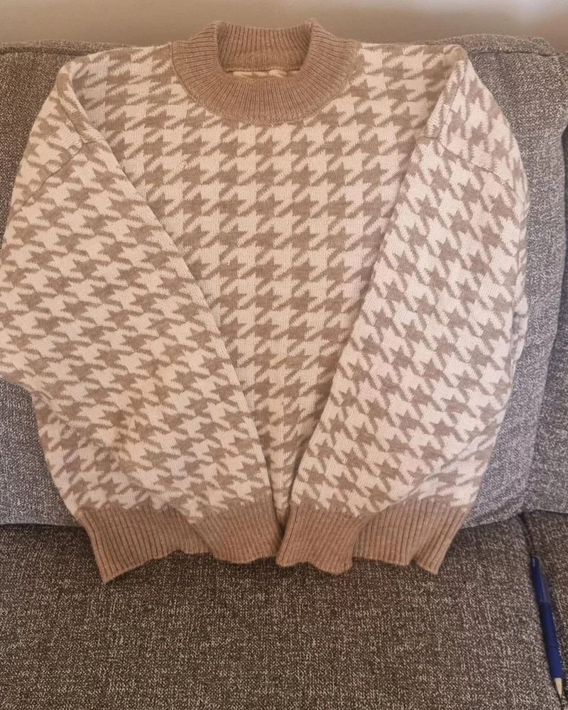 Sweaters & Pullovers