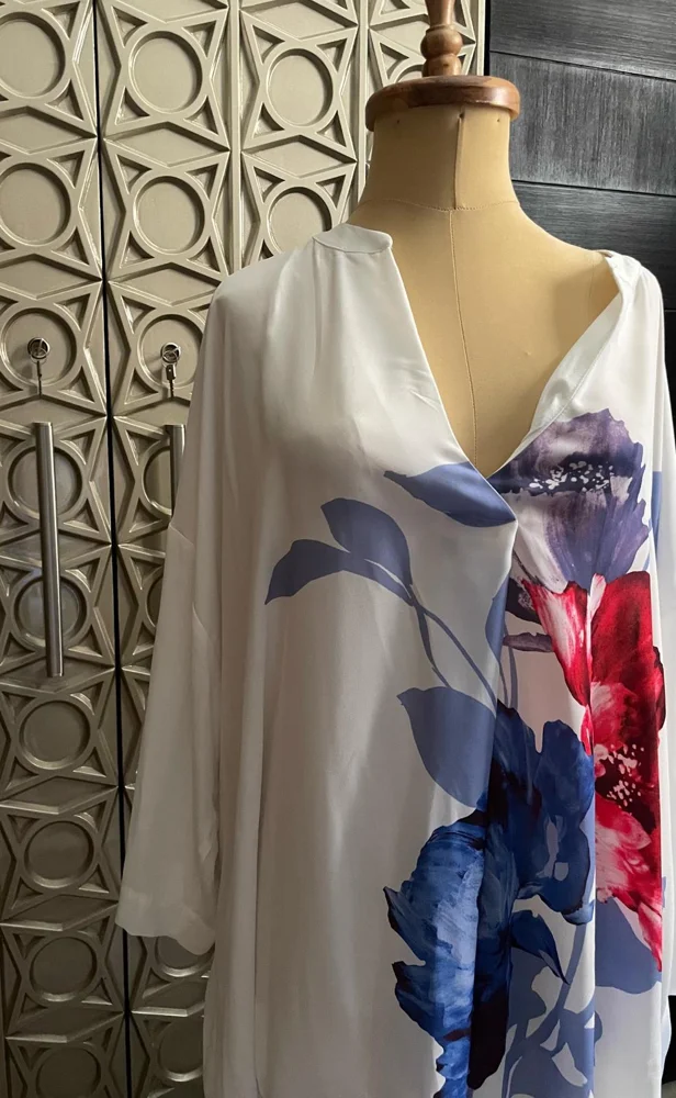 Erick Evans Blouses, size 6XL / 52 / 24, photo 4