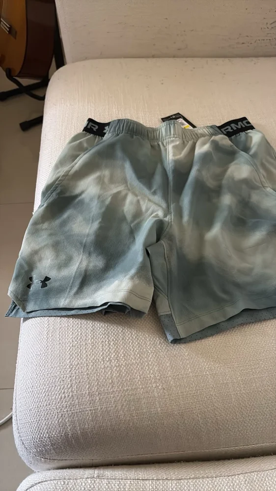 Under Armour Shorts, size M, photo 3
