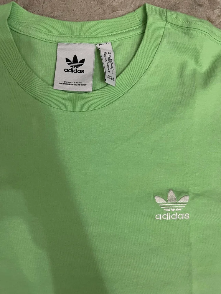 adidas T-shirts, size M, photo 2