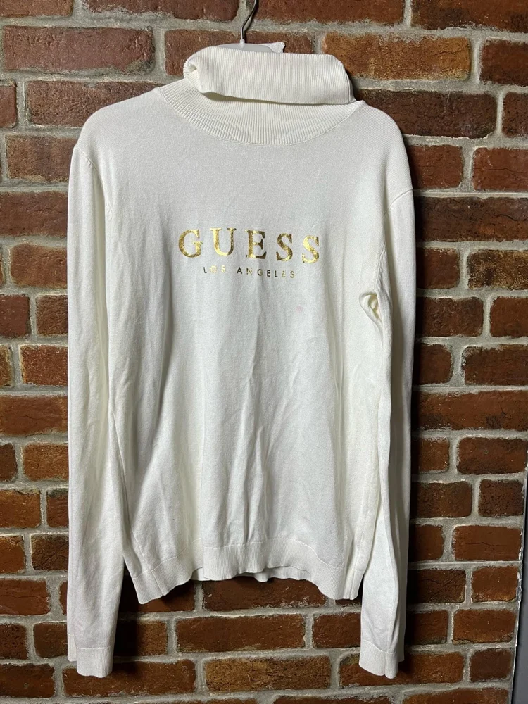 GUESS Sweaters & Pullovers