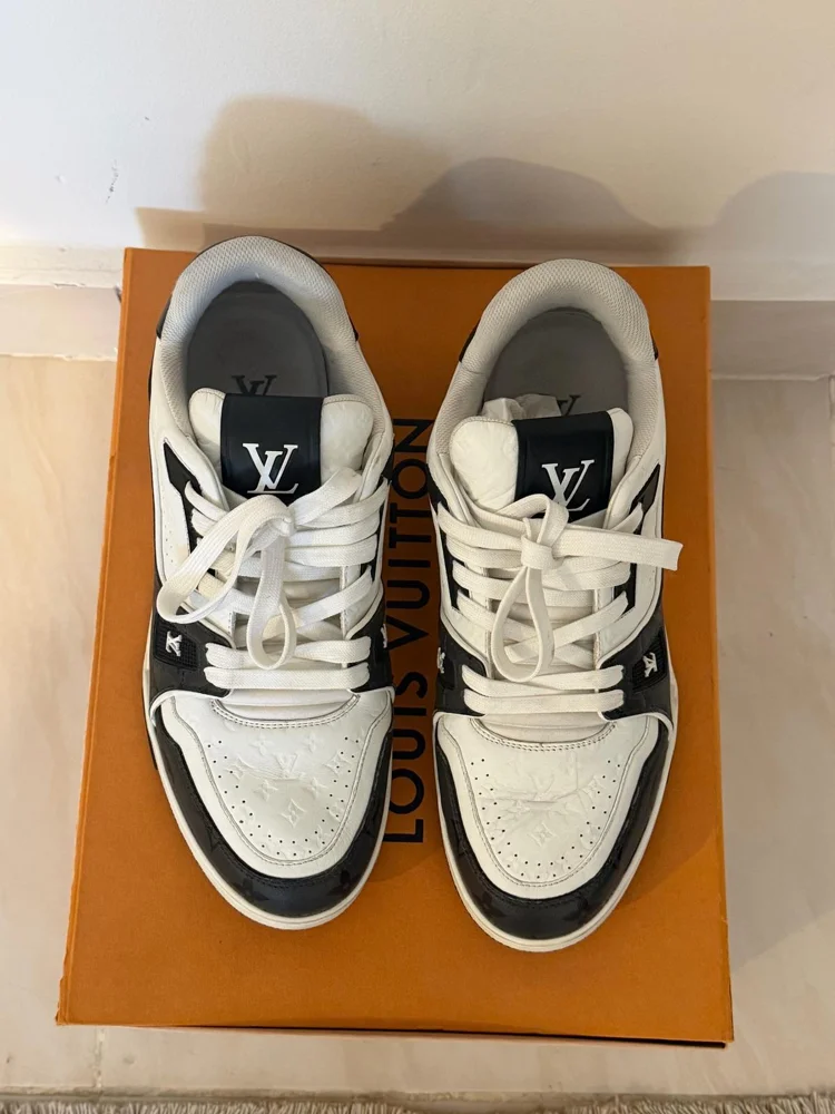 Louis Vuitton Sneakers, size 42, photo 4