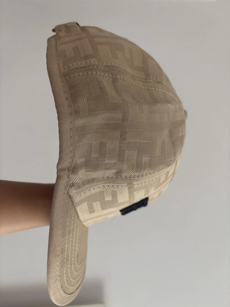 Fendi Hats & Caps, size One size, photo 2