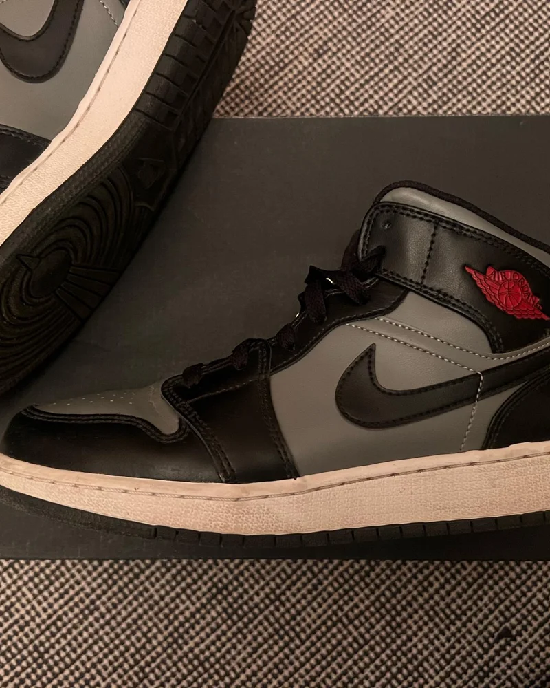 Air Jordan Sneakers, size 39, photo 2