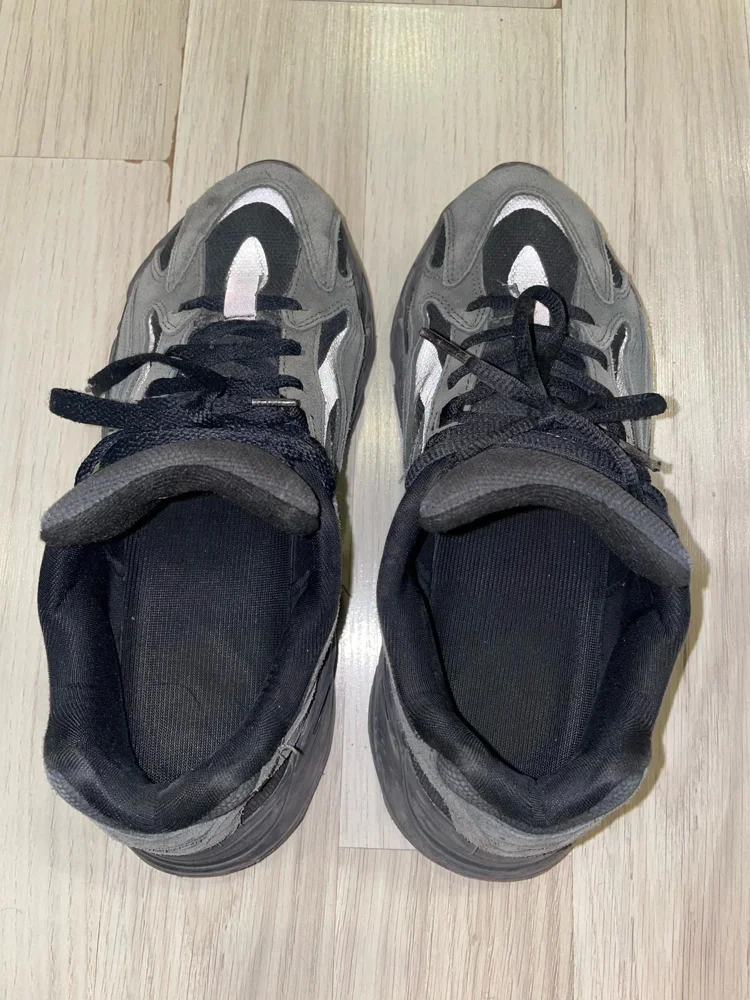 Yeezy Sneakers, size 41.5, photo 3