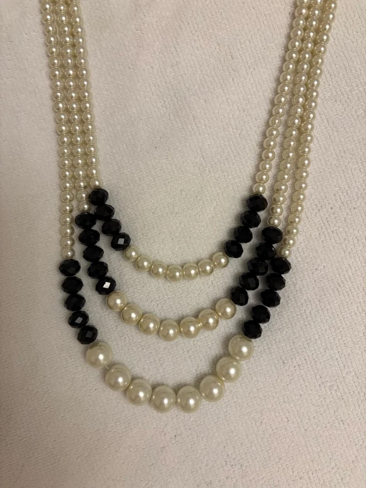 Local Necklaces