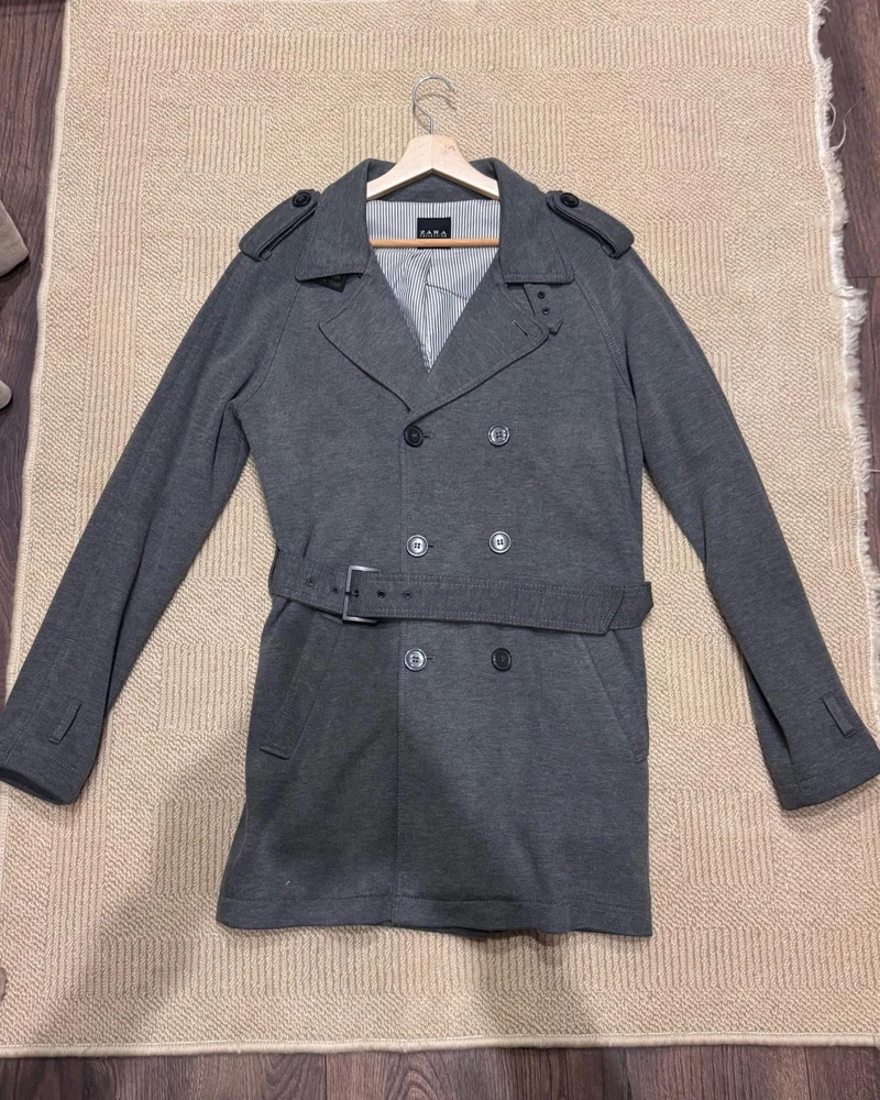 Zara Coats