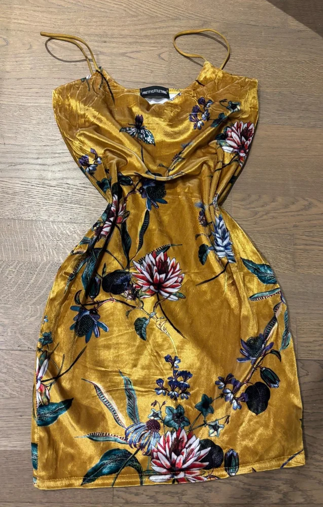 PrettyLittleThing Mini Dresses, size M / 38 / 10, photo 3
