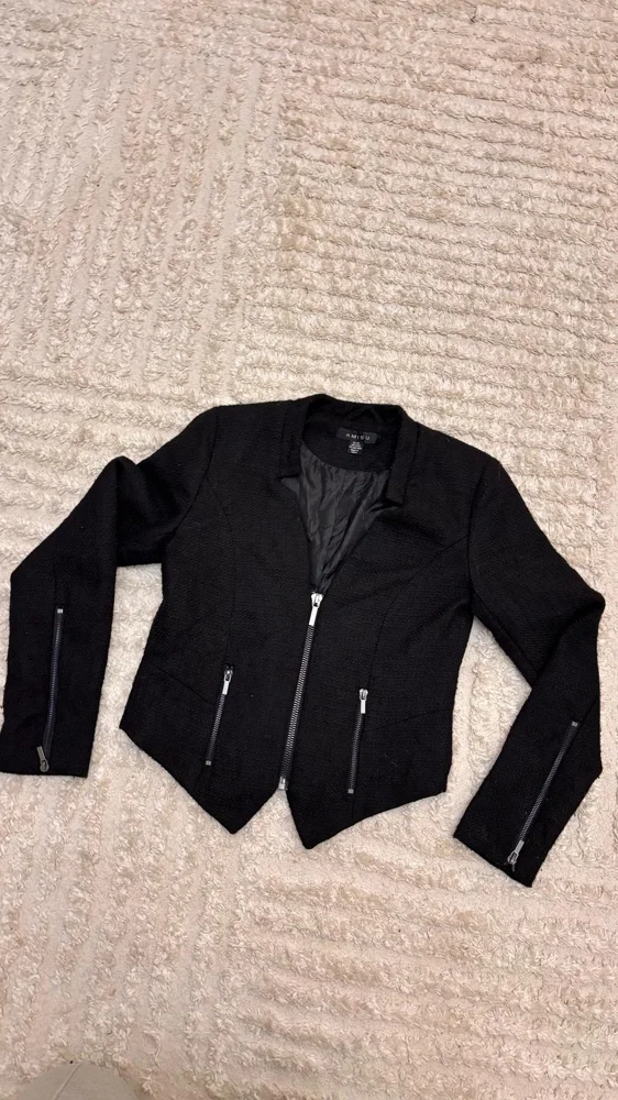 Amisu Blazers