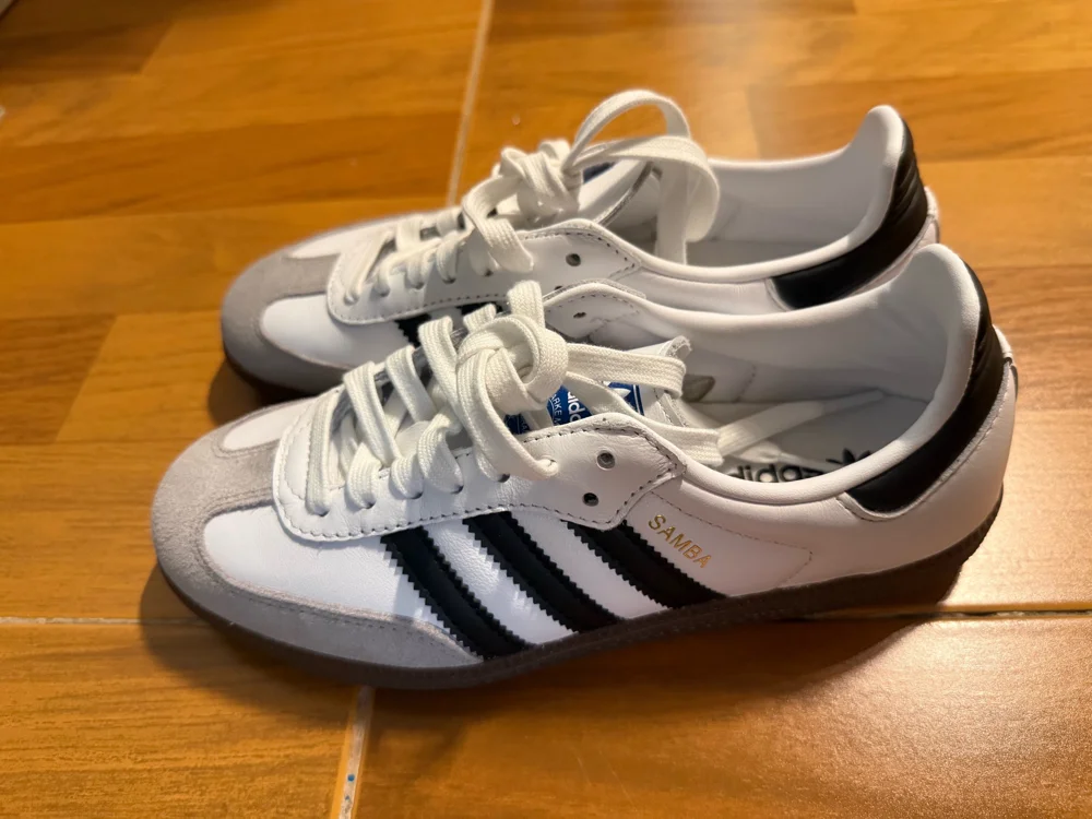 adidas Sneakers, size 37.5, photo 3