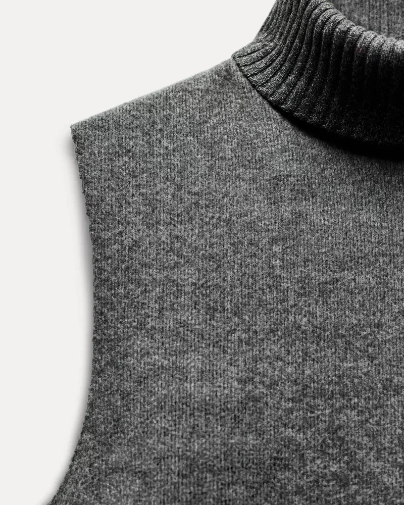 Zara Sweaters & Pullovers