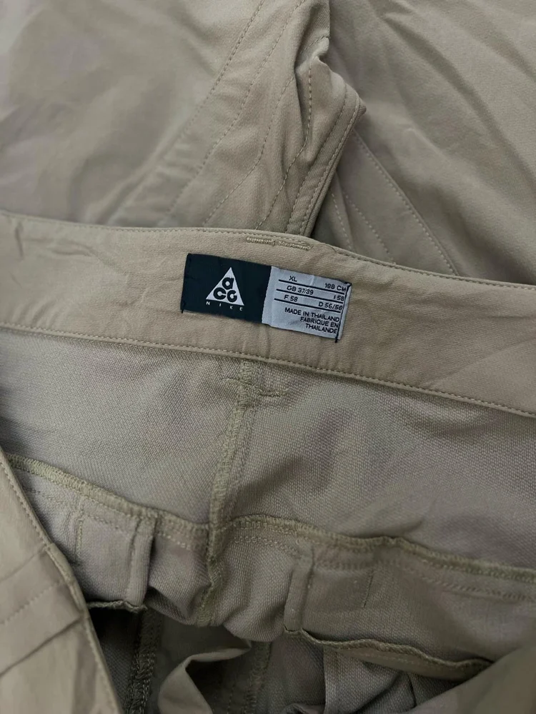 Nike ACG Shorts, size W34, photo 3