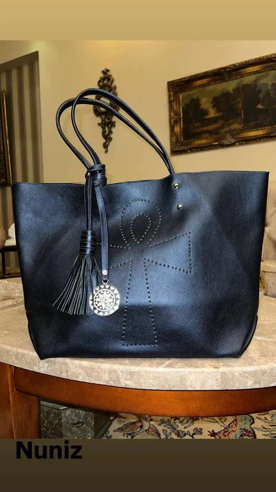 Nuniz Shoulder Bag