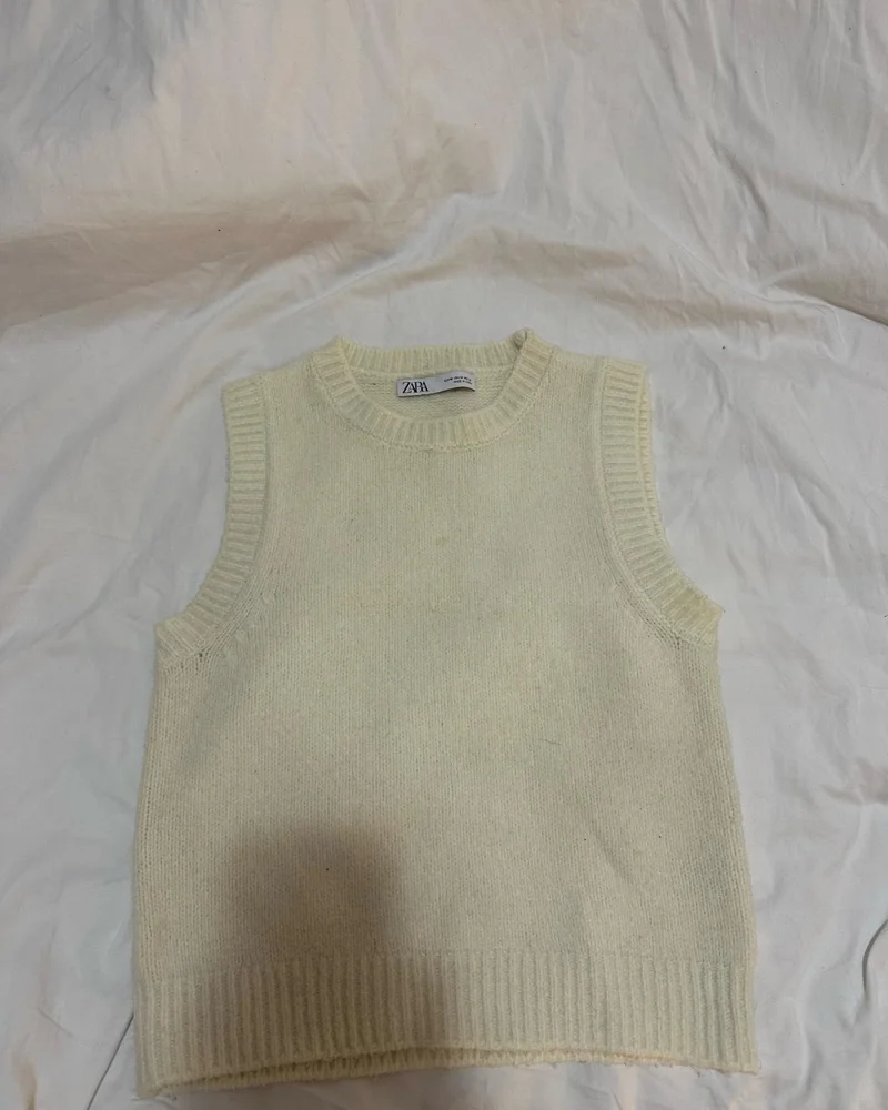Zara Sweaters & Pullovers