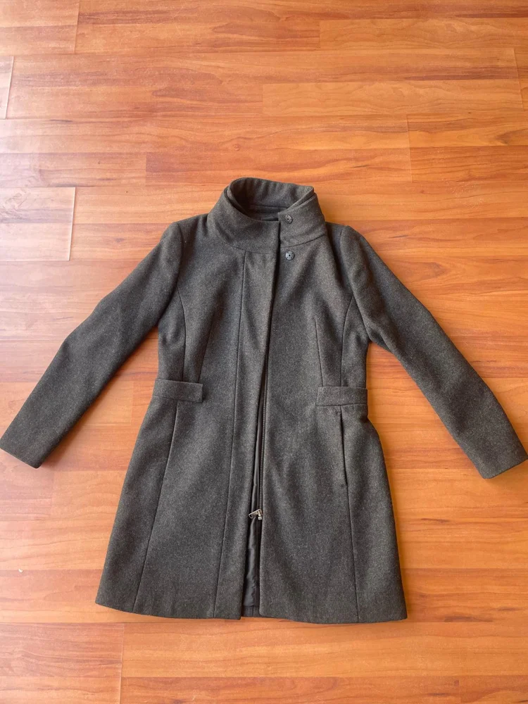 Zara Coats