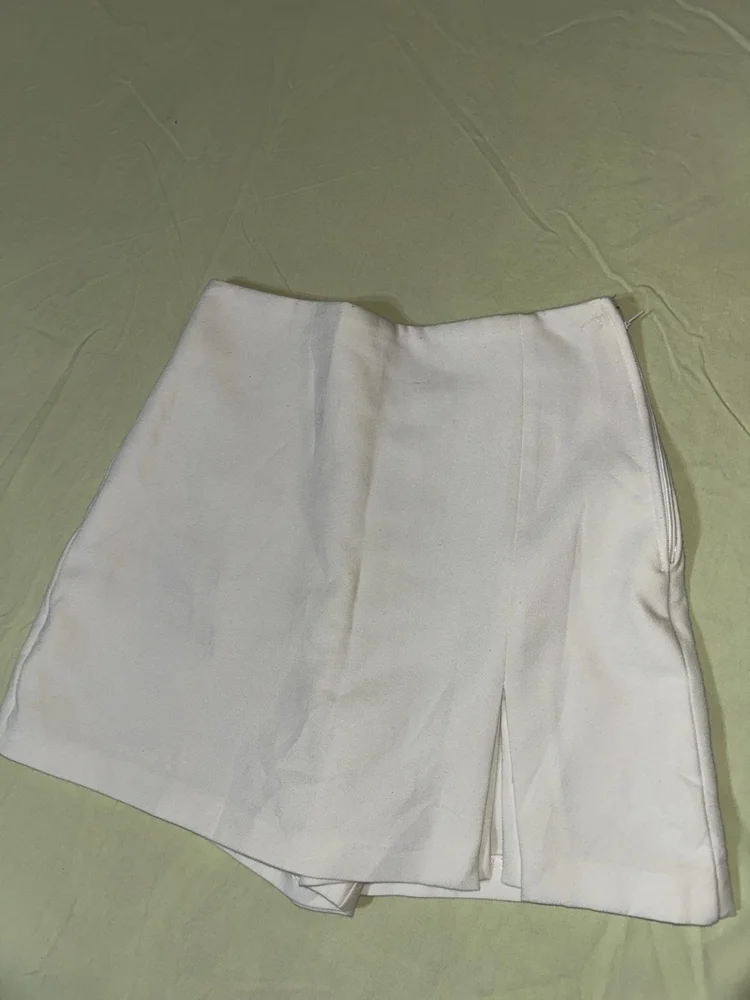 Zara Skorts