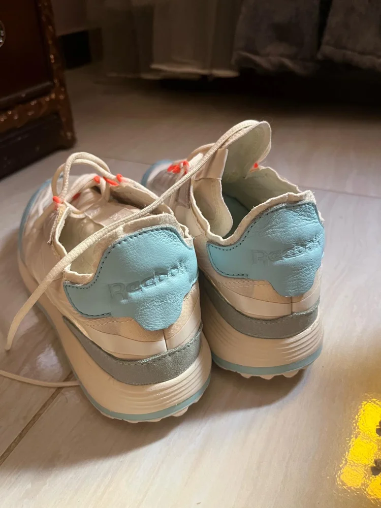 Reebok Sneakers, size 38.5, photo 2