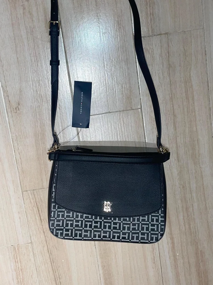 Tommy Hilfiger Cross-Body Bag