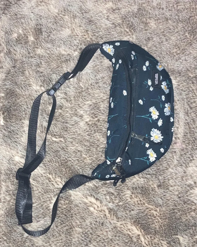 Fanny packs
