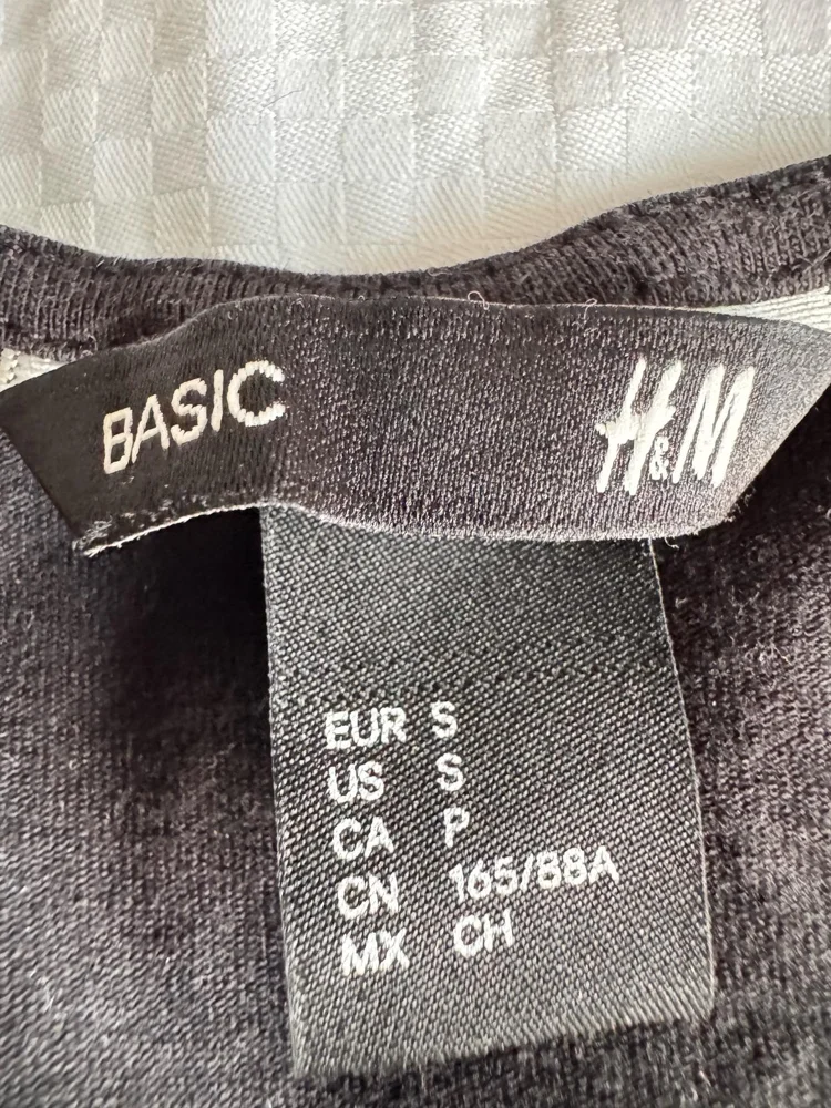H&M T-shirts, size S / 36 / 8, photo 4