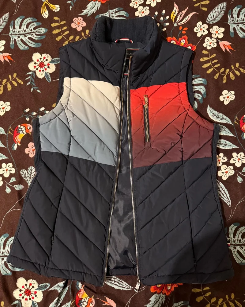 Tommy Hilfiger Sweaters & Pullovers