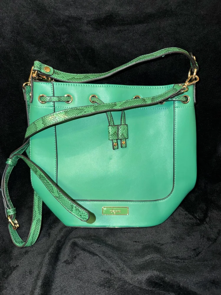 deja vu Shoulder Bag