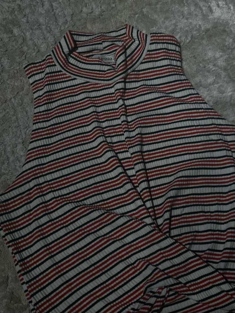 Bershka Tank Tops