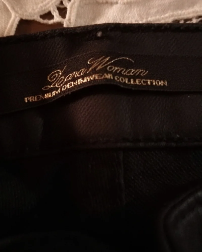 Zara Jeans