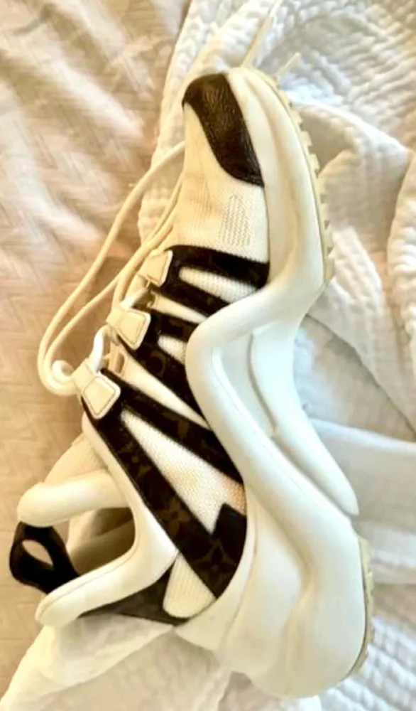 Louis Vuitton Sneakers, size 39, photo 3