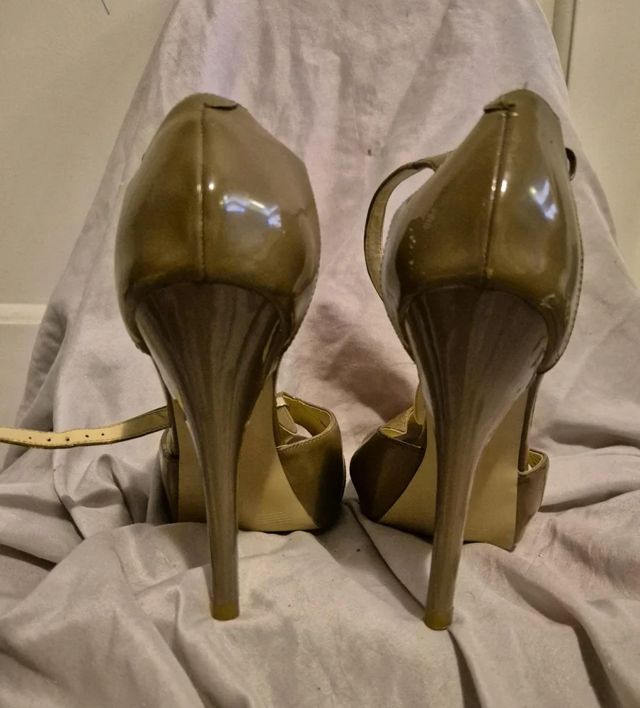 GUESS Heels, size 39, photo 3