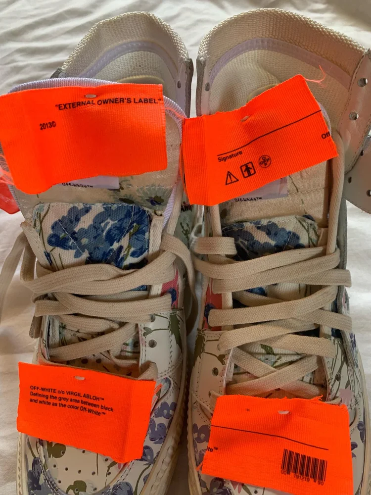 Off-White Sneakers, size 40, photo 5