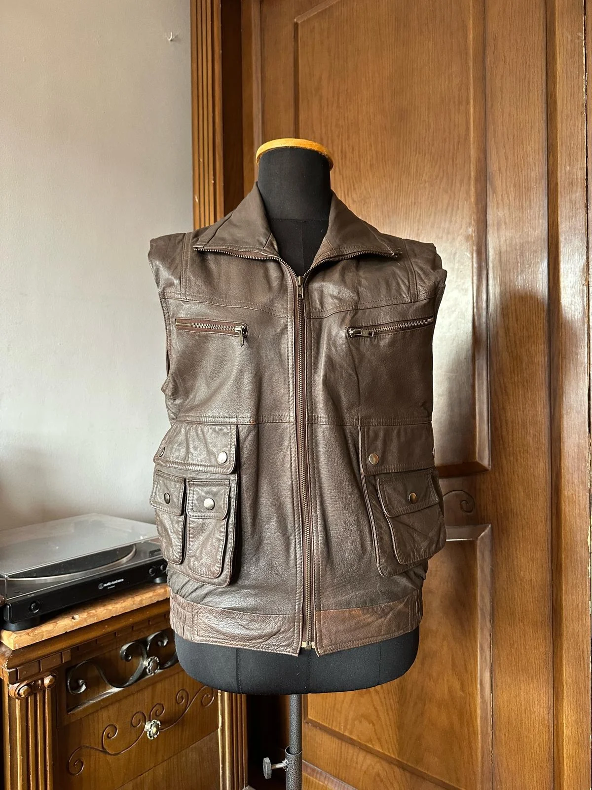 Vests, size M, photo 1
