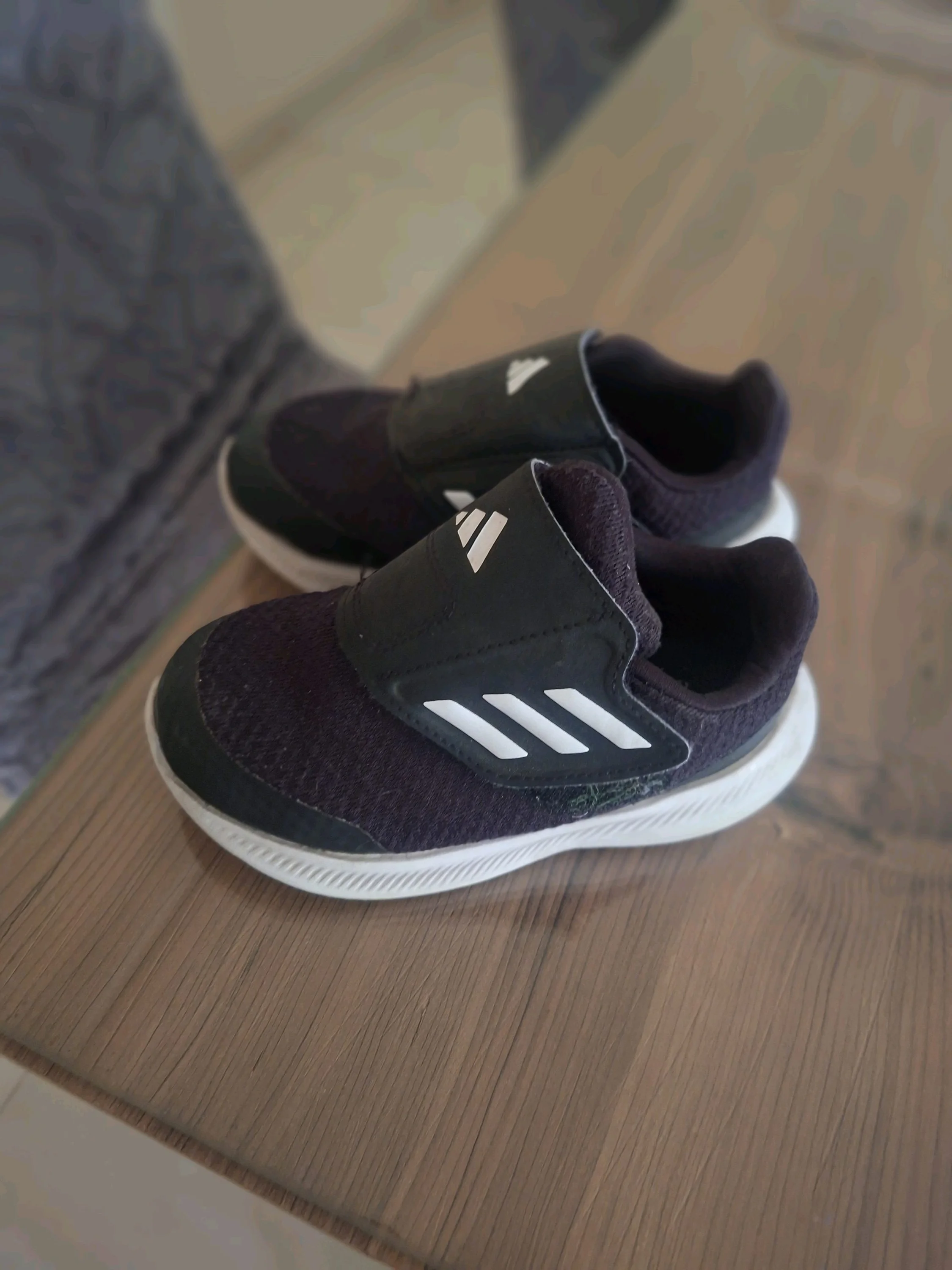 adidas Shoes, size 3y, photo 1