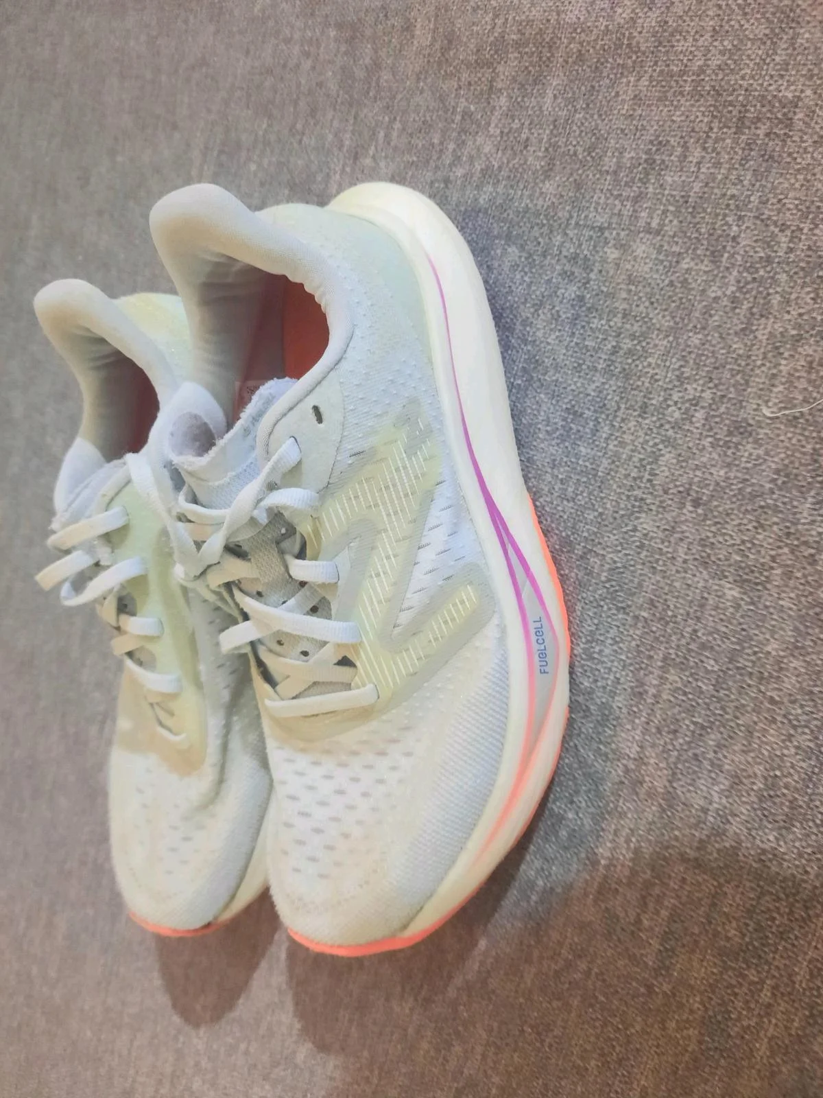 New Balance Shoes, size 12y, photo 1